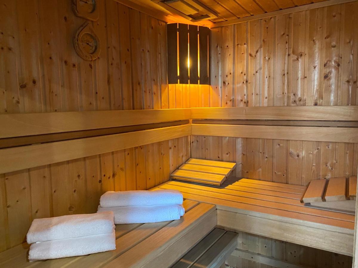 Family & Business Sauna Apartments Klonowa Nad Zalewem, Unikat Spa Kielce Eksteriør billede