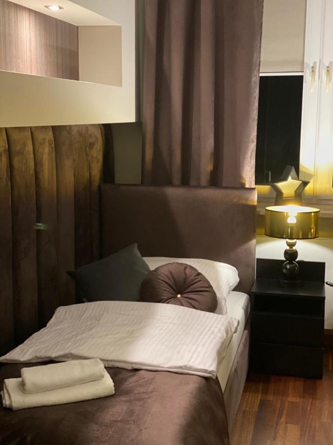 Family & Business Sauna Apartments Klonowa Nad Zalewem, Unikat Spa Kielce Eksteriør billede