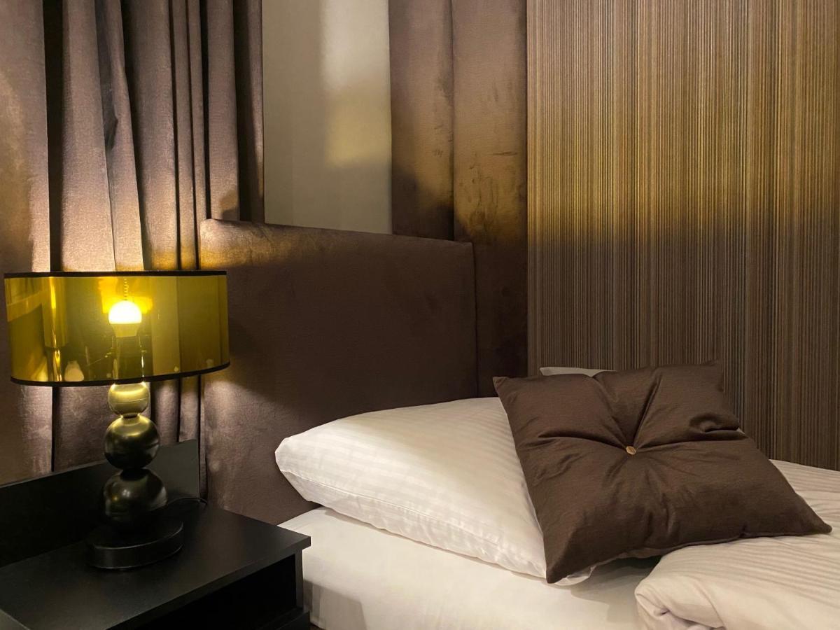 Family & Business Sauna Apartments Klonowa Nad Zalewem, Unikat Spa Kielce Eksteriør billede